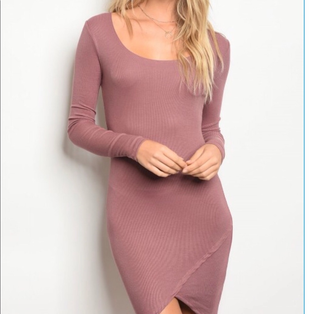 Dress - Picture 2 of 3